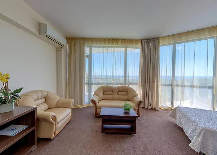 Elena And Wellness Otel 4*