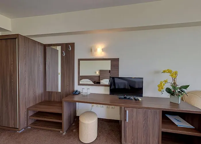 Elena And Wellness Otel