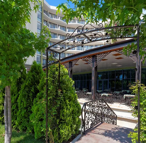 Otel Elena And Wellness 4*