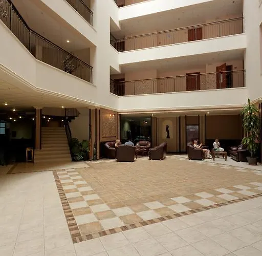 Otel Elena And Wellness 4*