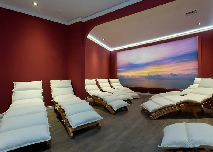 Elena And Wellness Otel 4*