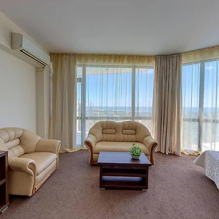 Elena And Wellness Hotell 4*