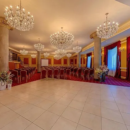 Elena And Wellness Otel