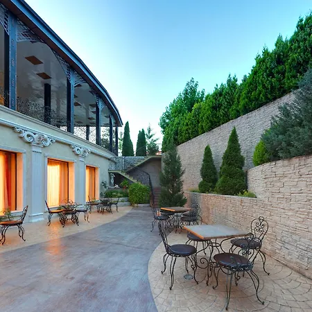 Hotell Elena And Wellness 4*